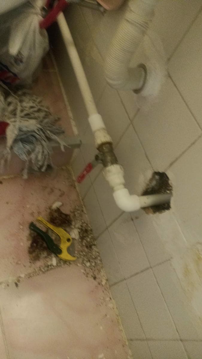 Su borusu çekme